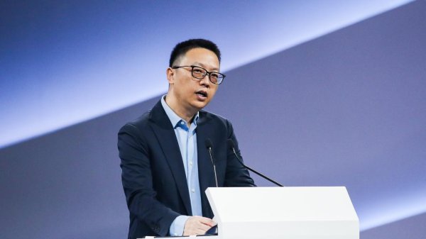 银铺子配资 阿里CEO吴泳铭内网发帖：必须抱着从零开始的心态重新创业